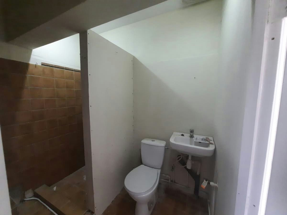 Brievengat – commercial spaces for rent (75 and 105 m²): commercial for rent in Brievengat, Curaçao, photo 11