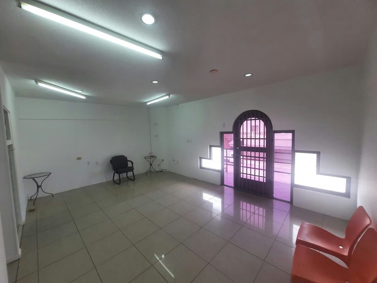 Brievengat – commercial spaces for rent (75 and 105 m²): commercial for rent in Brievengat, Curaçao, photo 3