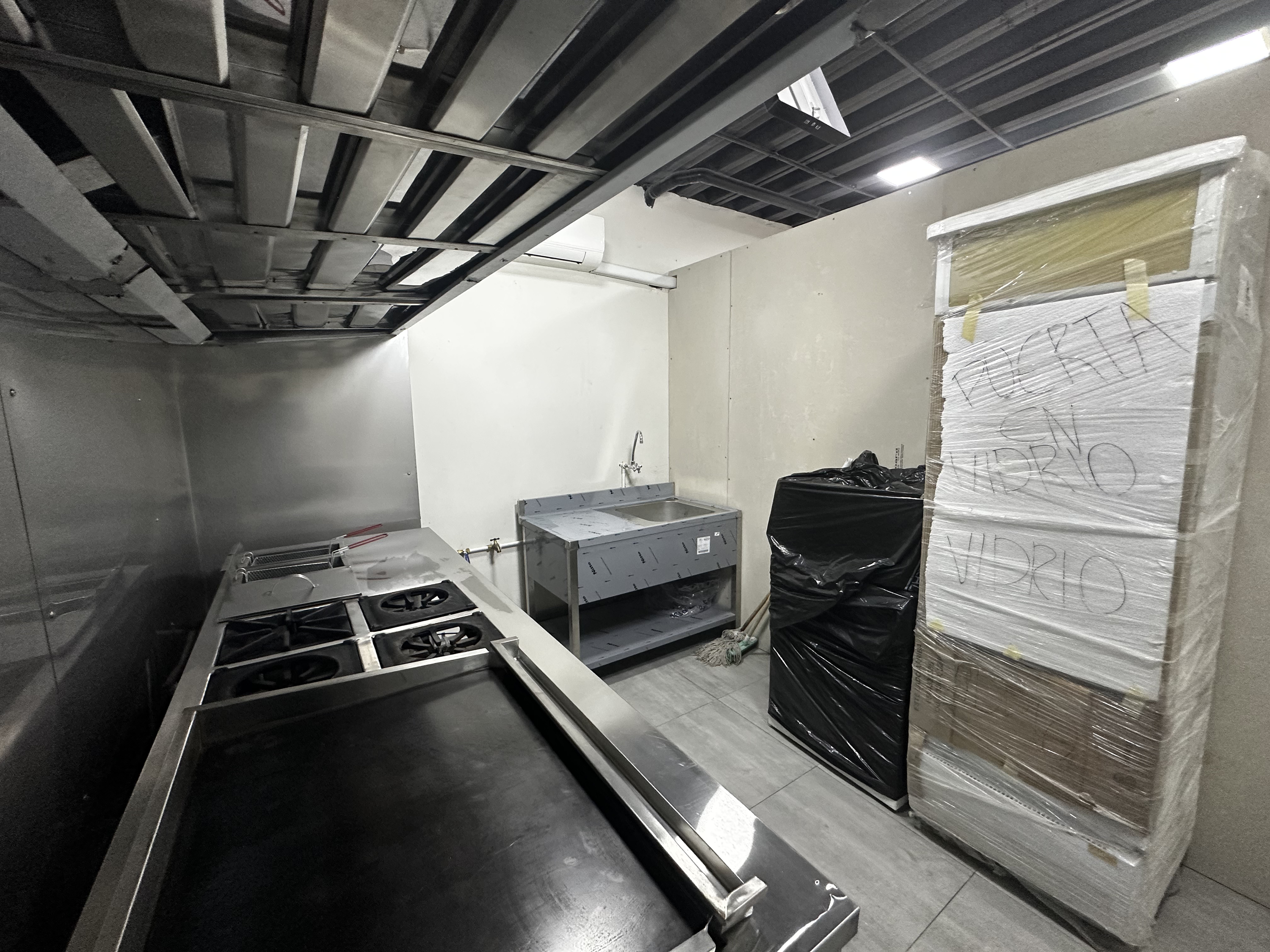 Ibiza Plaza – Unit 5: commercial for rent in Santa Maria, Curaçao, photo 2